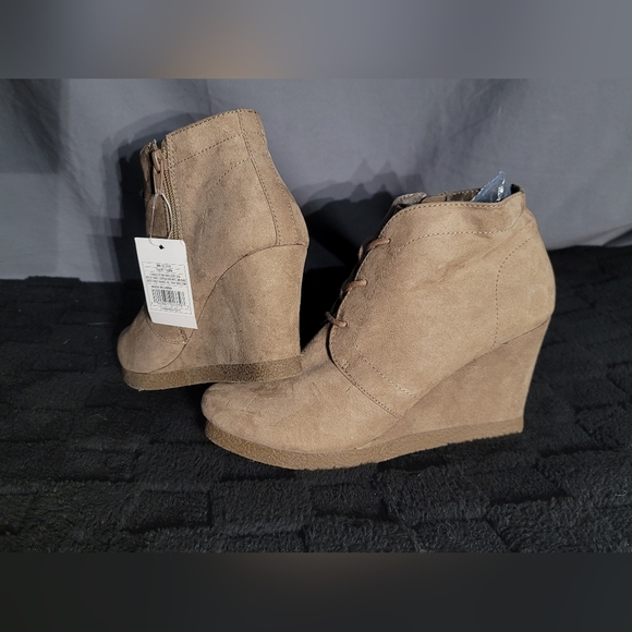 Target Women's Suede Tan Ankle Booties - Picture 6 of 6